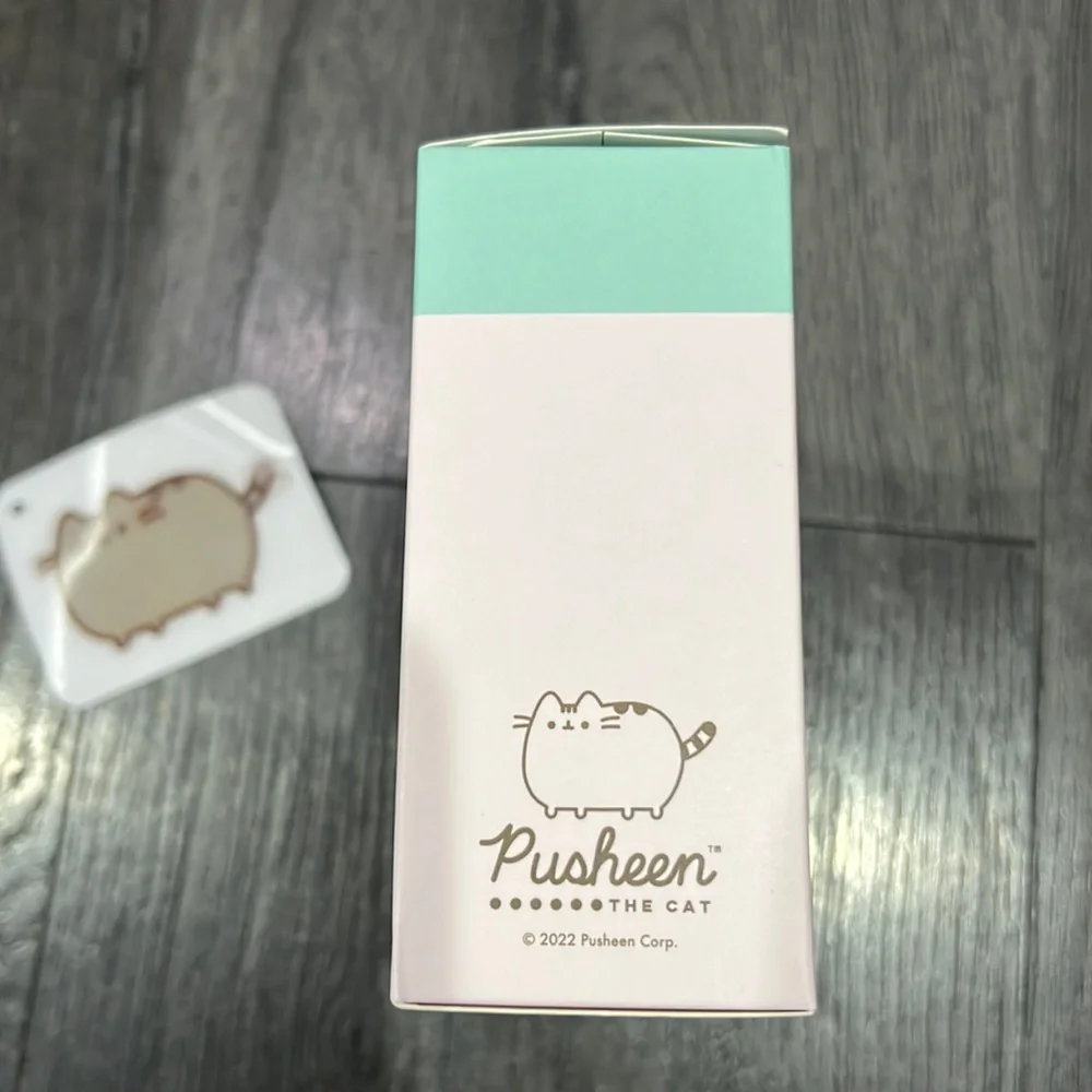 Pusheen AirPods 1/2 case - Picture 8 of 11